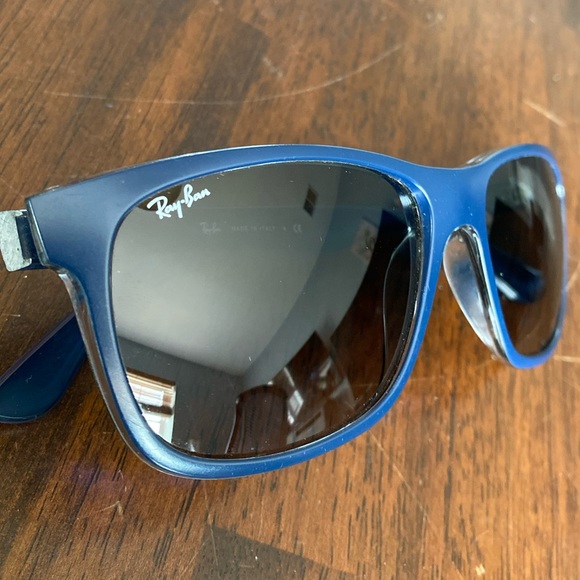 Blue Ray Ban Sunglasses - Picture 3 of 6